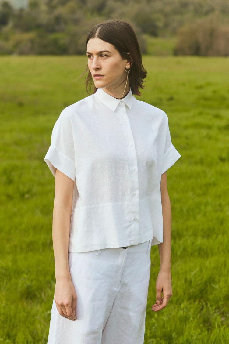 Boxy Linen Cropped Blouse Product Image
