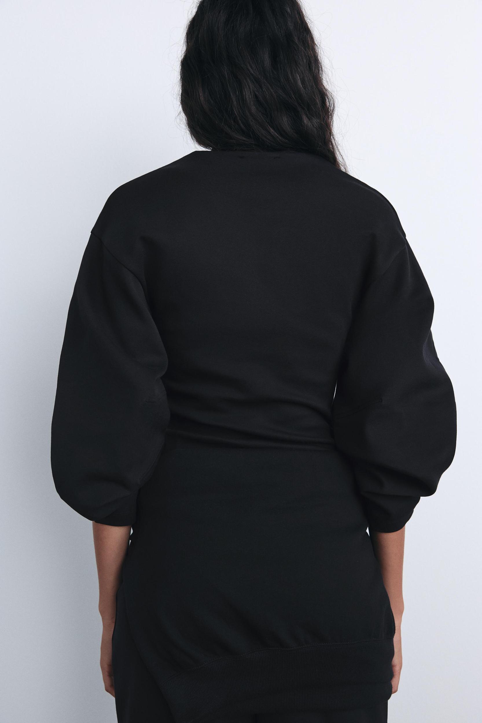 FITTED INTERLOCK SWEATSHIRT Product Image
