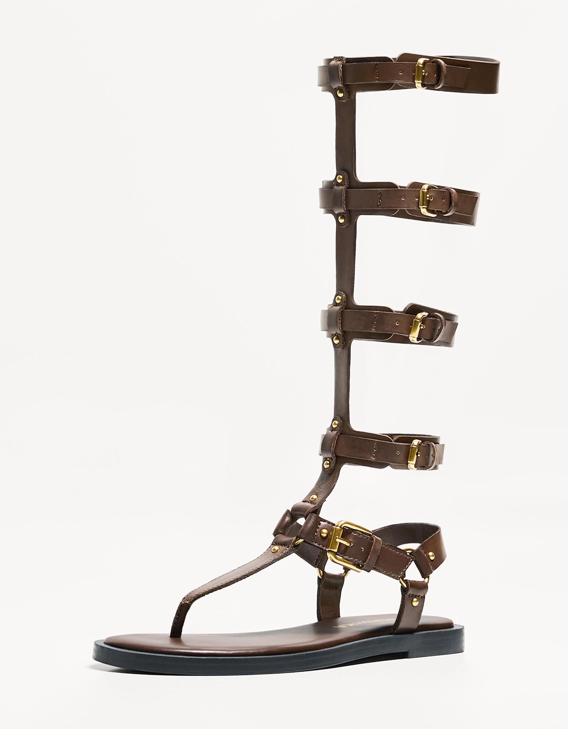 Flat knee-high sandals Product Image
