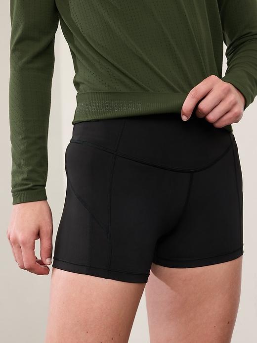 In Motion Seamless Top Product Image