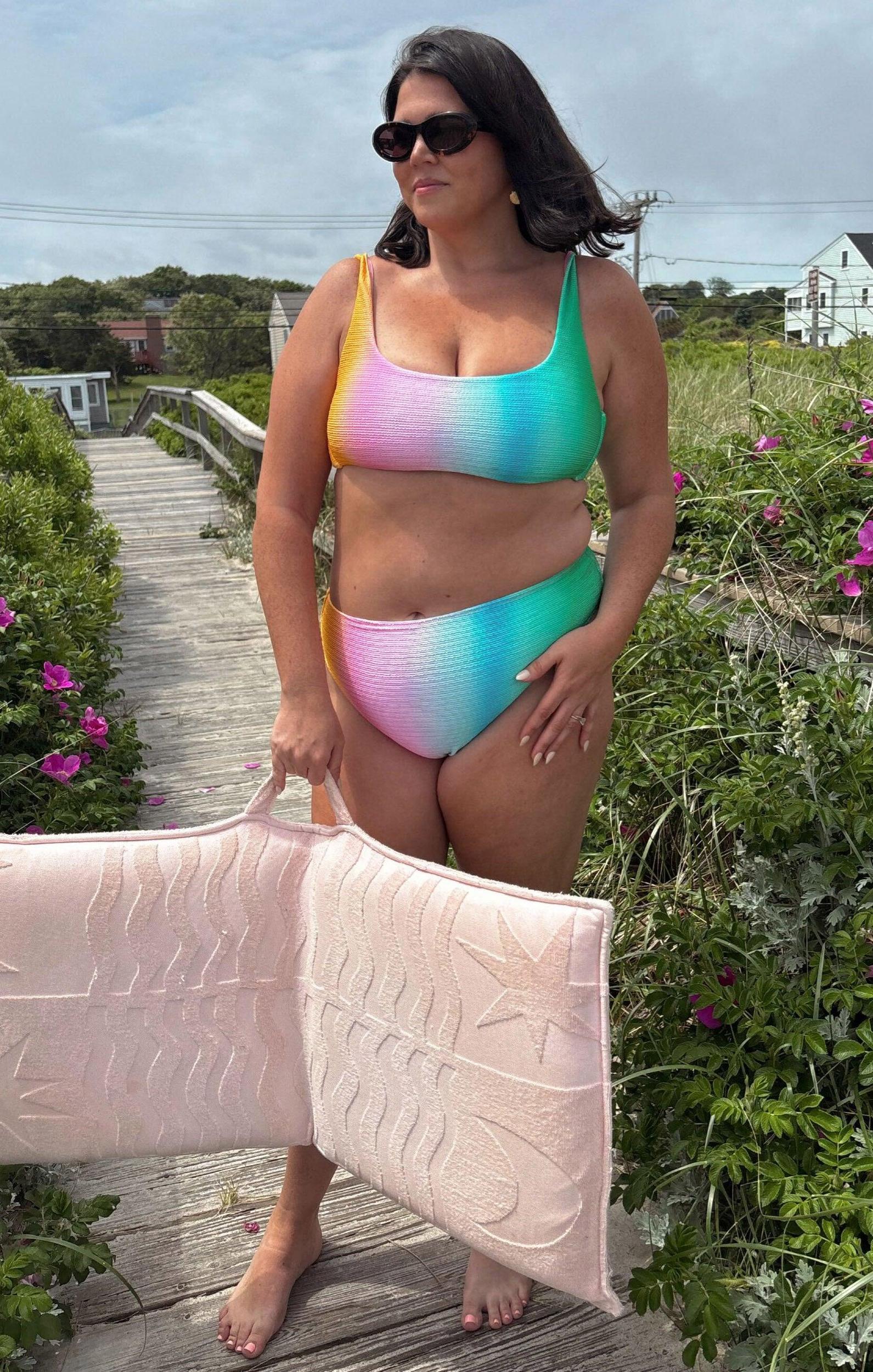 Sanibel Top ~ Ombre Contour Scrunch Product Image