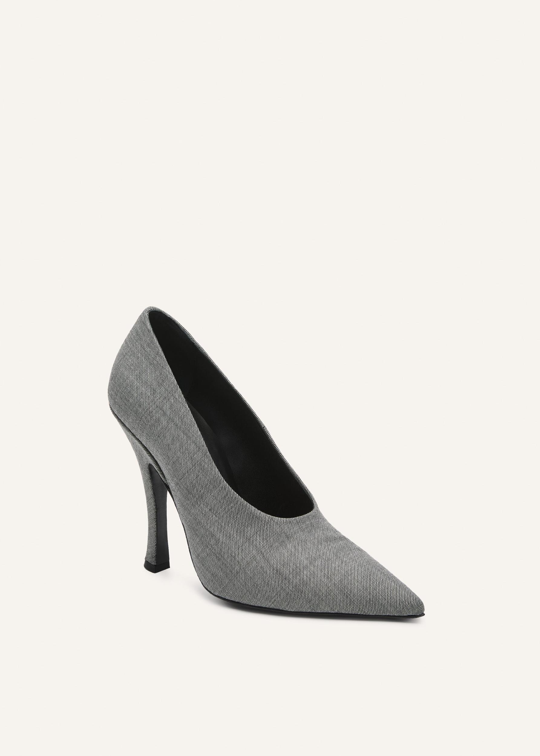 Sculptural pointed wool pumps in grey Product Image