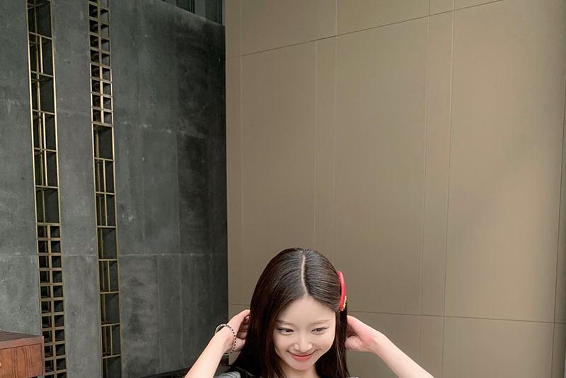 Short-Sleeve Plain Lace Trim Bow Tee Product Image