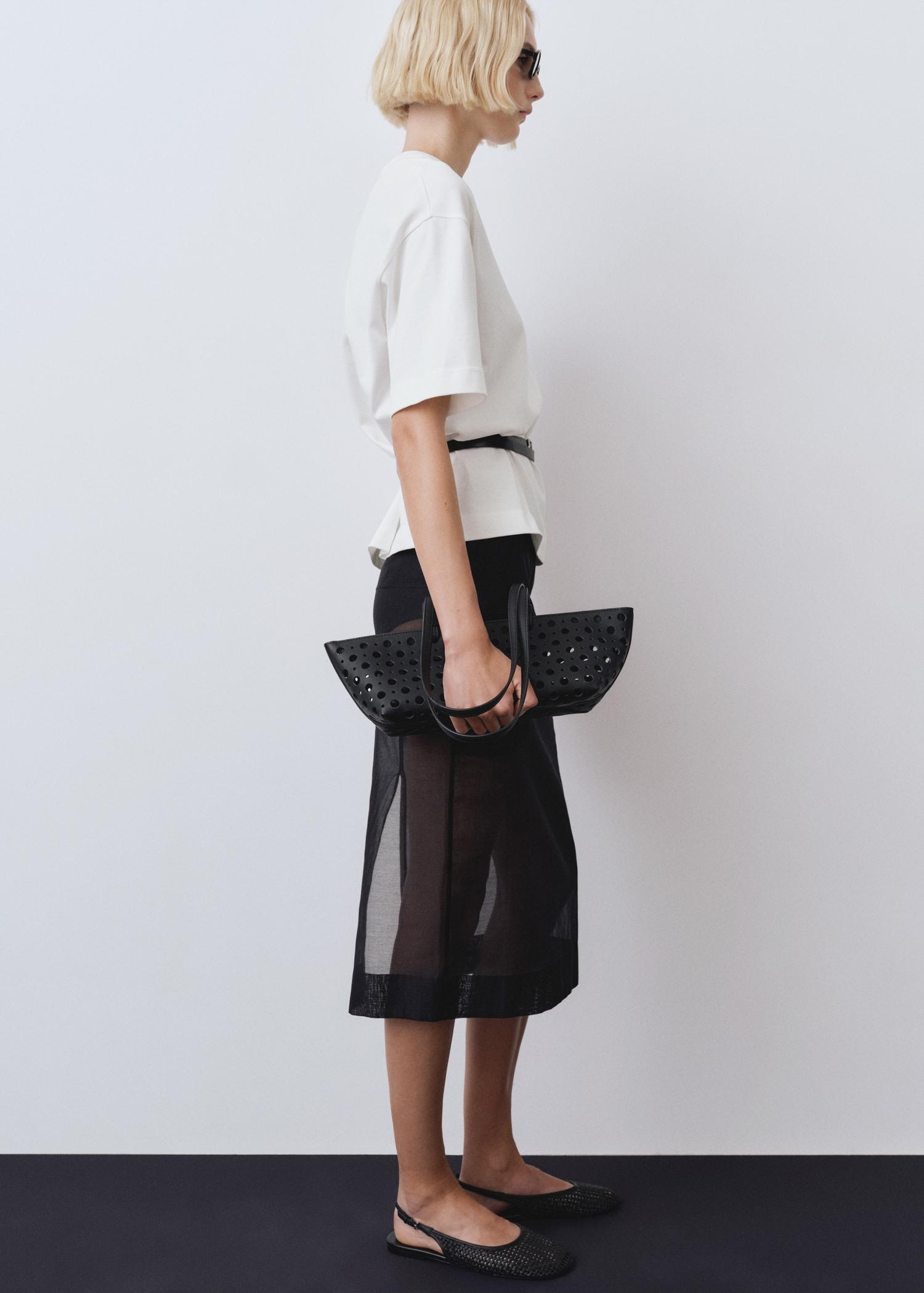 Oversized cotton t-shirt - Women | MANGO USA Product Image