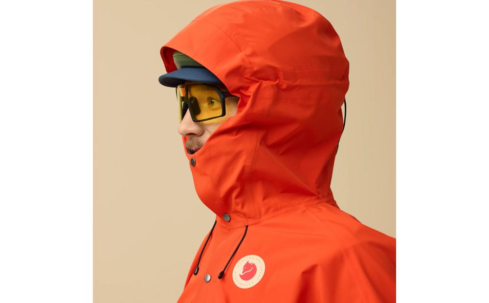 Hoja Rain Fox Poncho Product Image