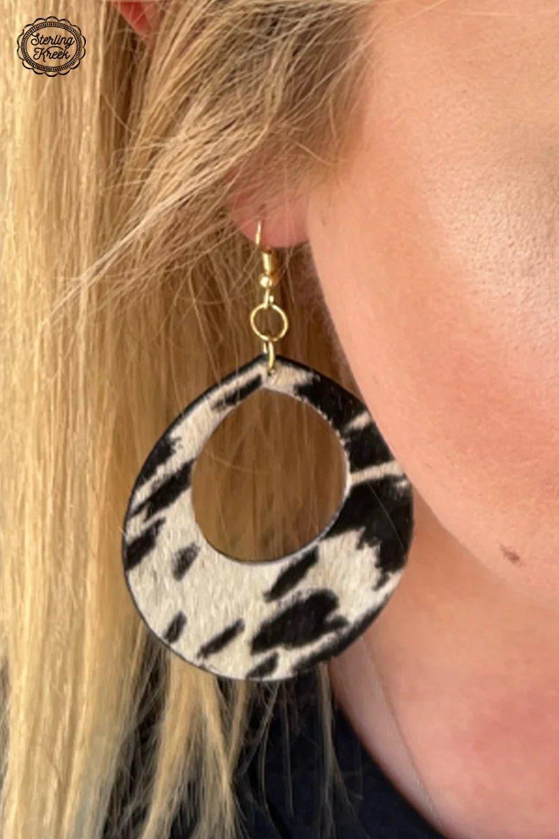 The Clarabelle Earrings Product Image