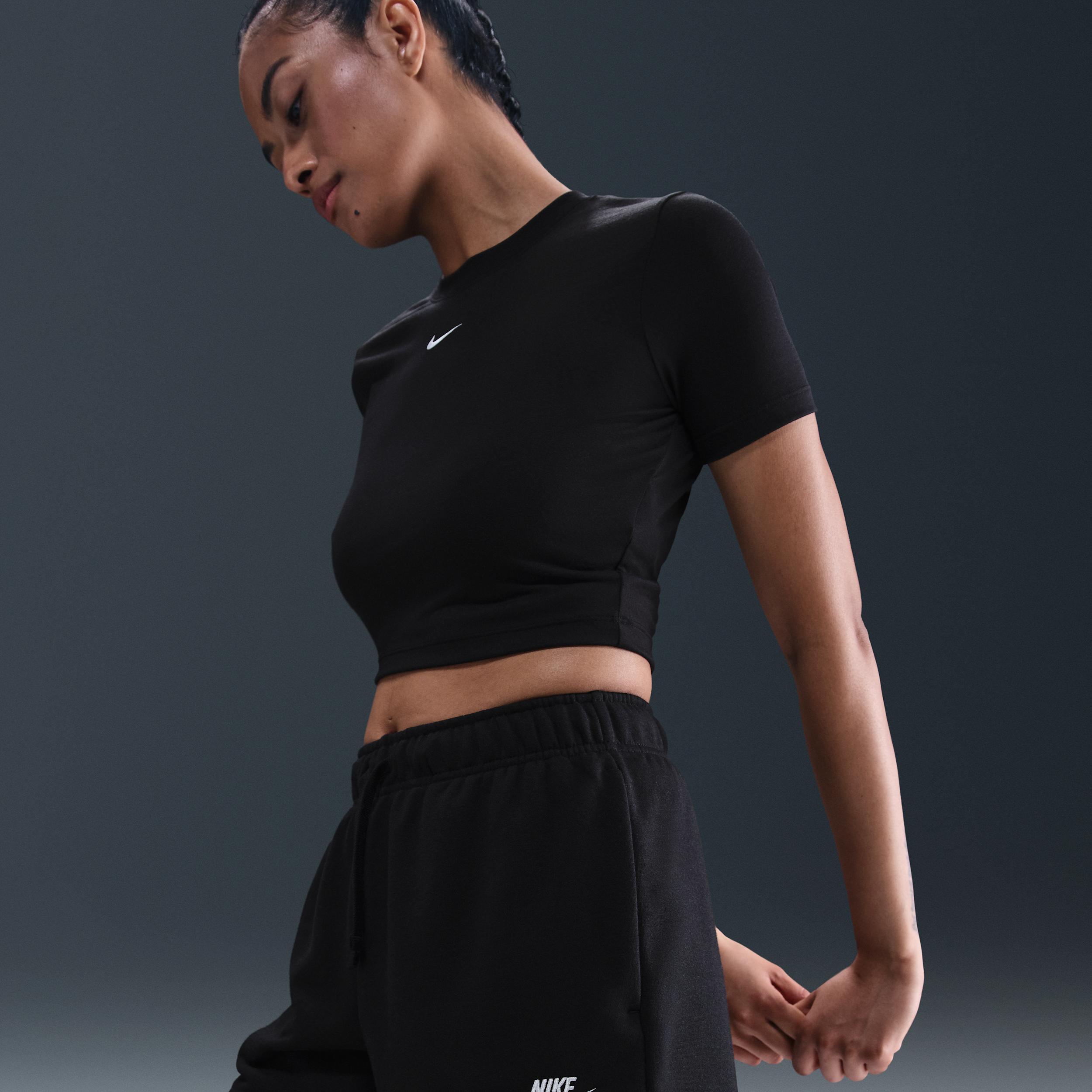 Women's Nike Sportswear Club Fleece Mid-Rise Shorts Product Image
