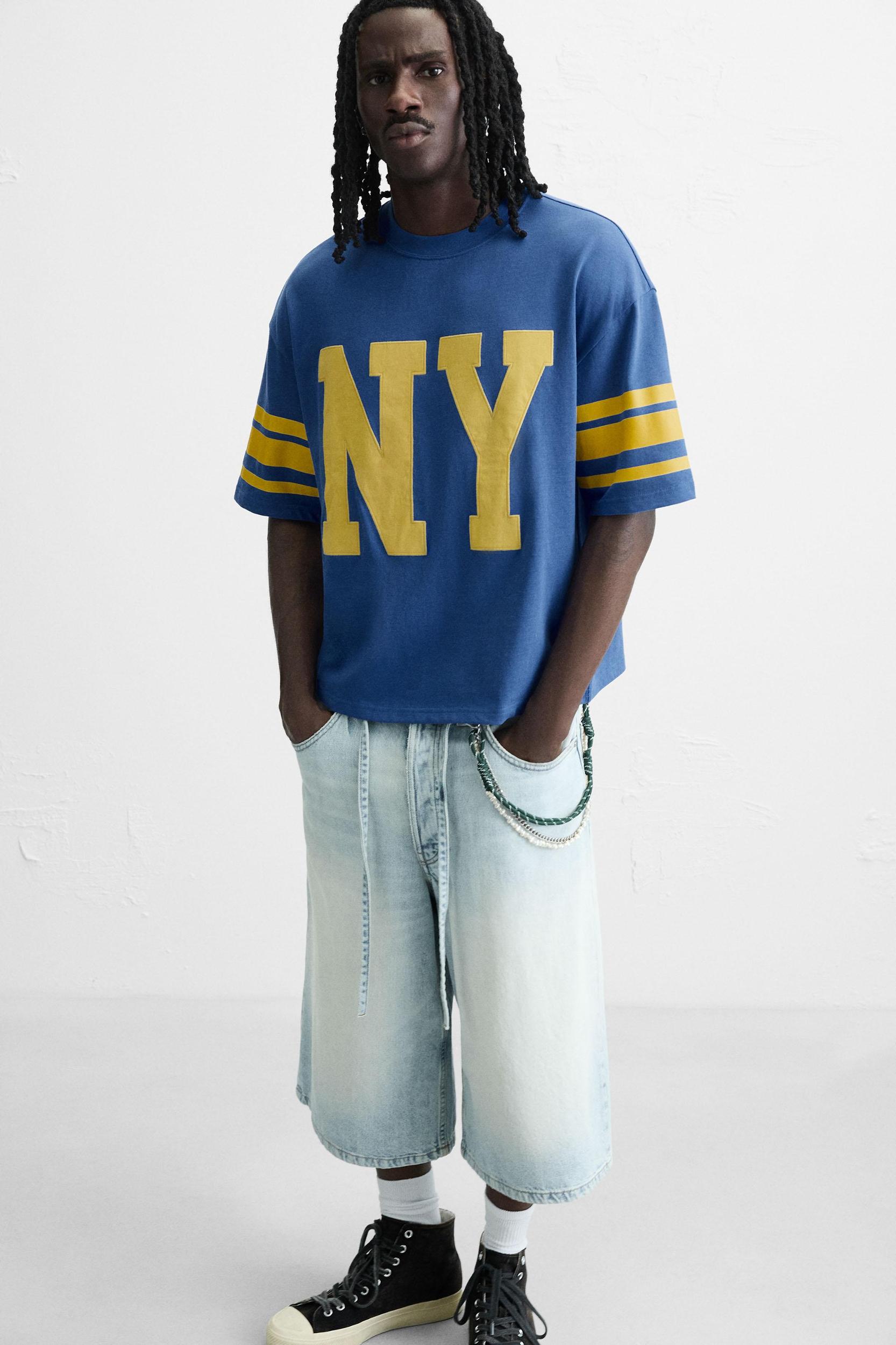 VARSITY PRINT T-SHIRT Product Image