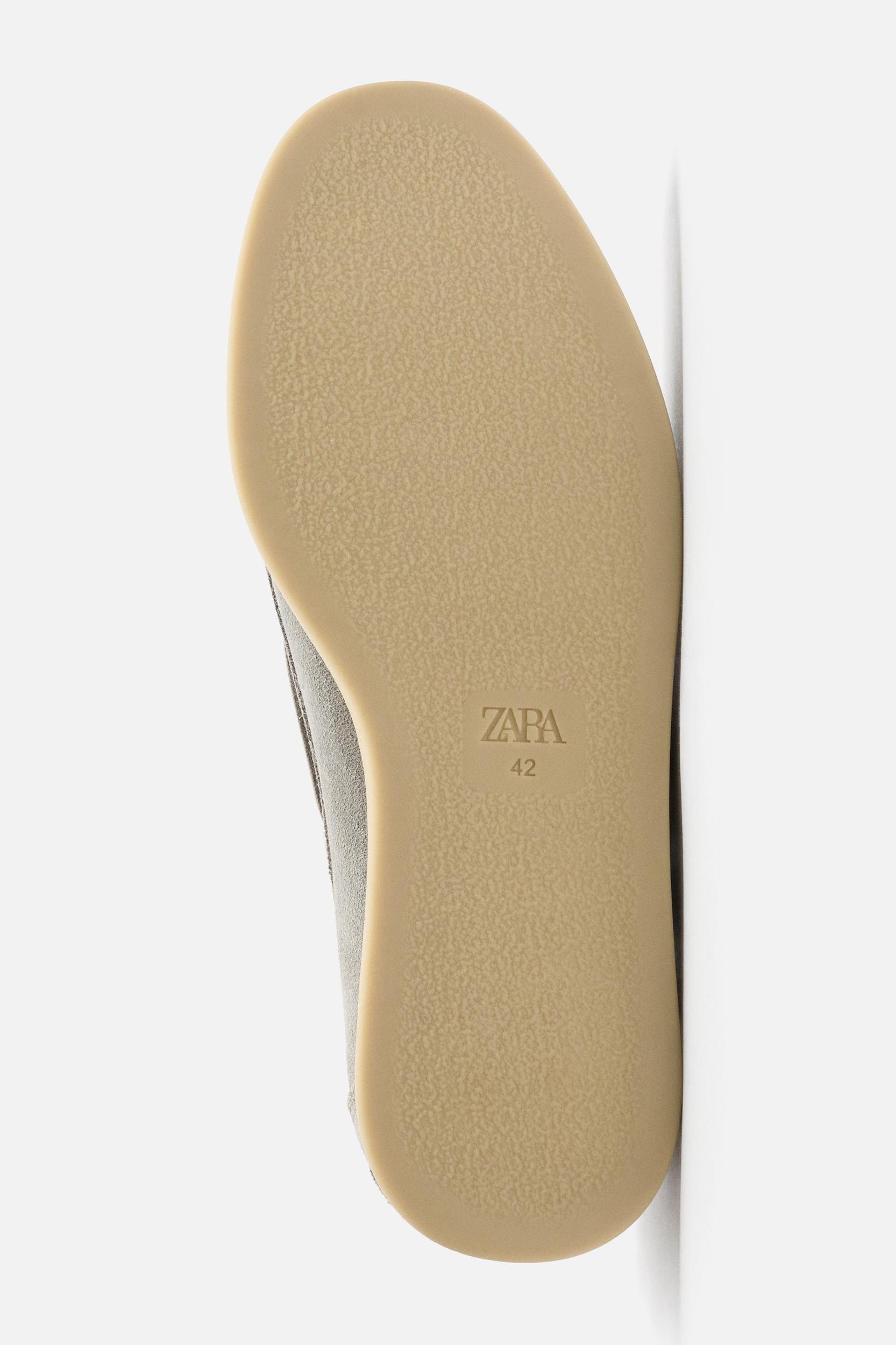 LEATHER DECK SHOES Product Image