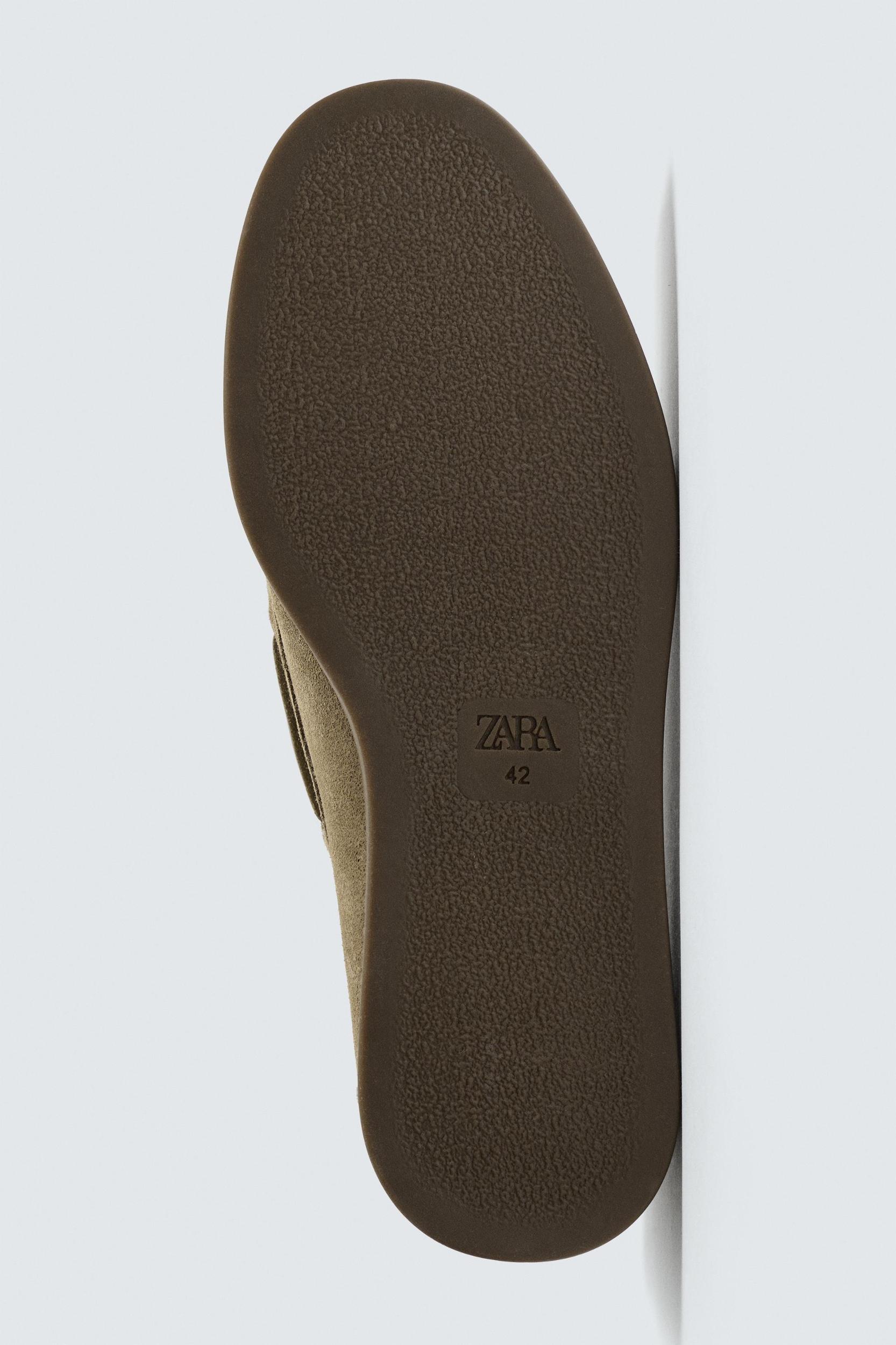 CASUAL LEATHER BOAT SHOES Product Image