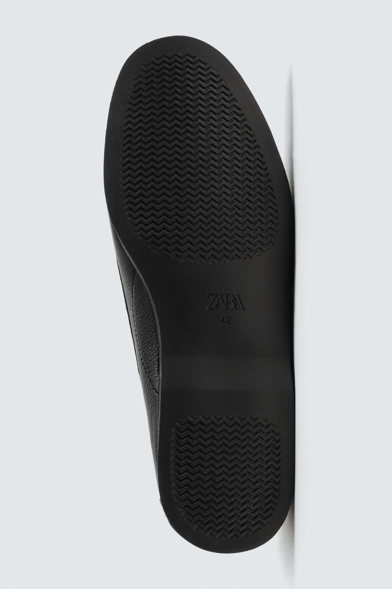 LEATHER DECK SHOES Product Image