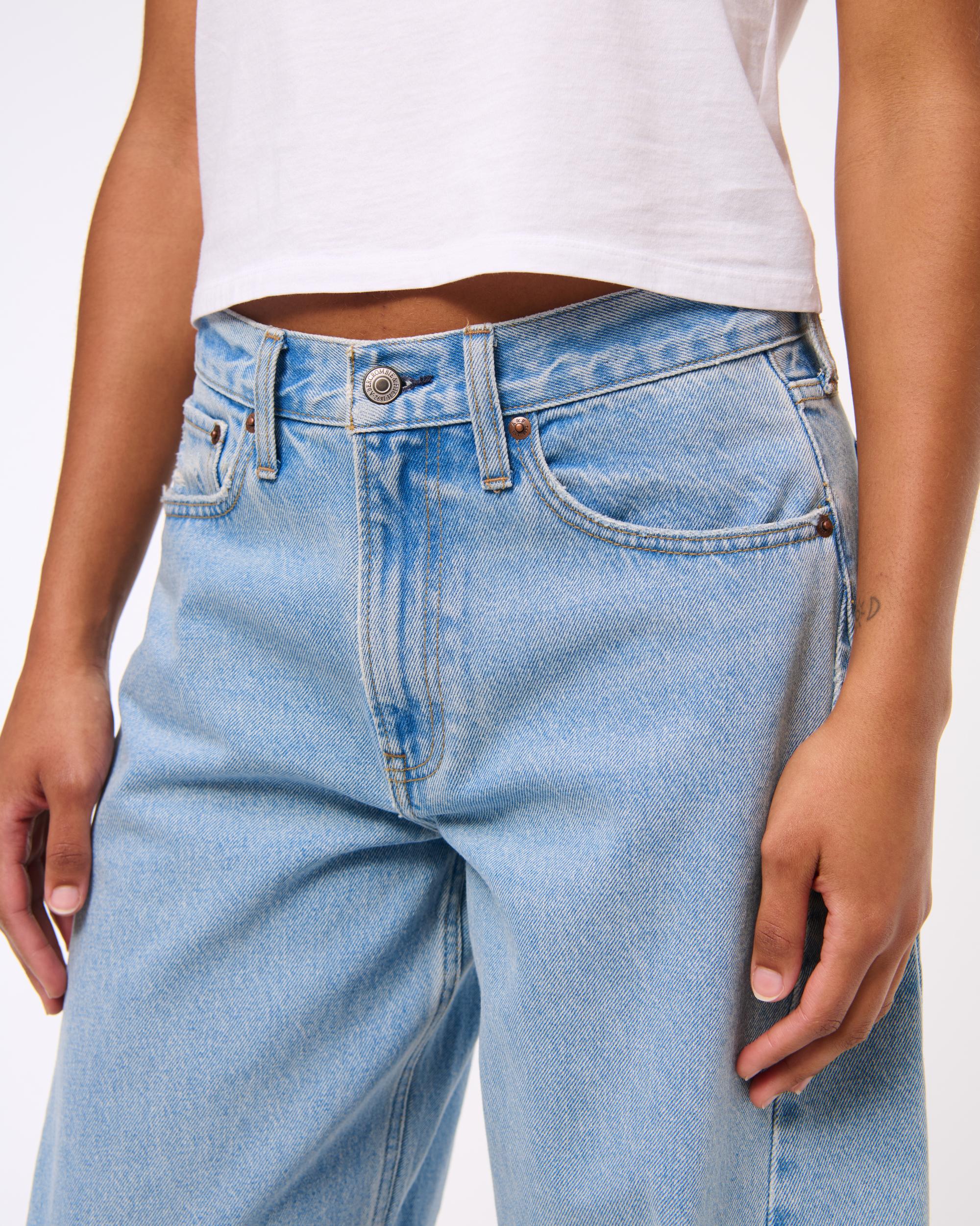Curve Love Mid Rise Barrel Jean Product Image