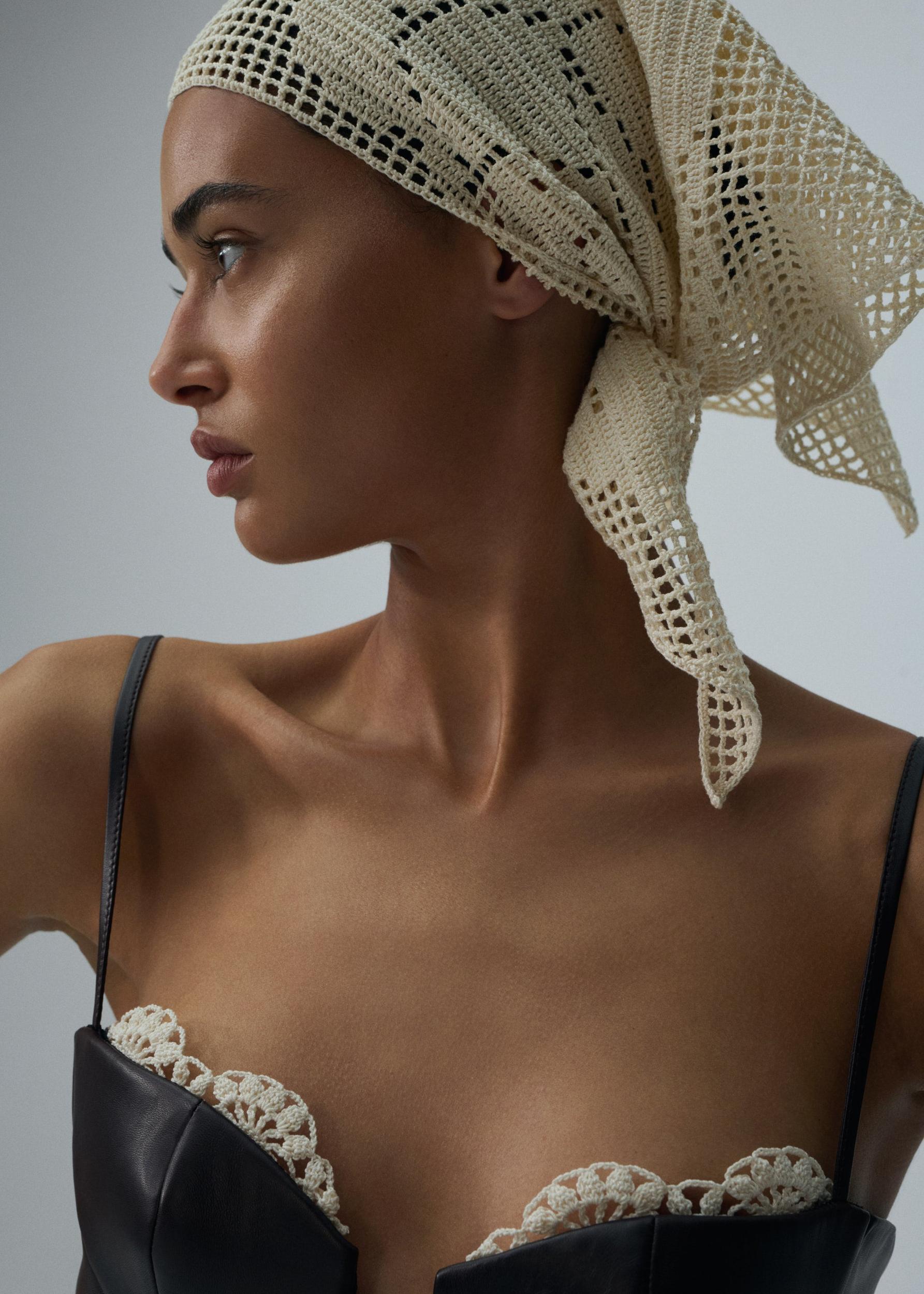 Crochet bandana in cream Product Image