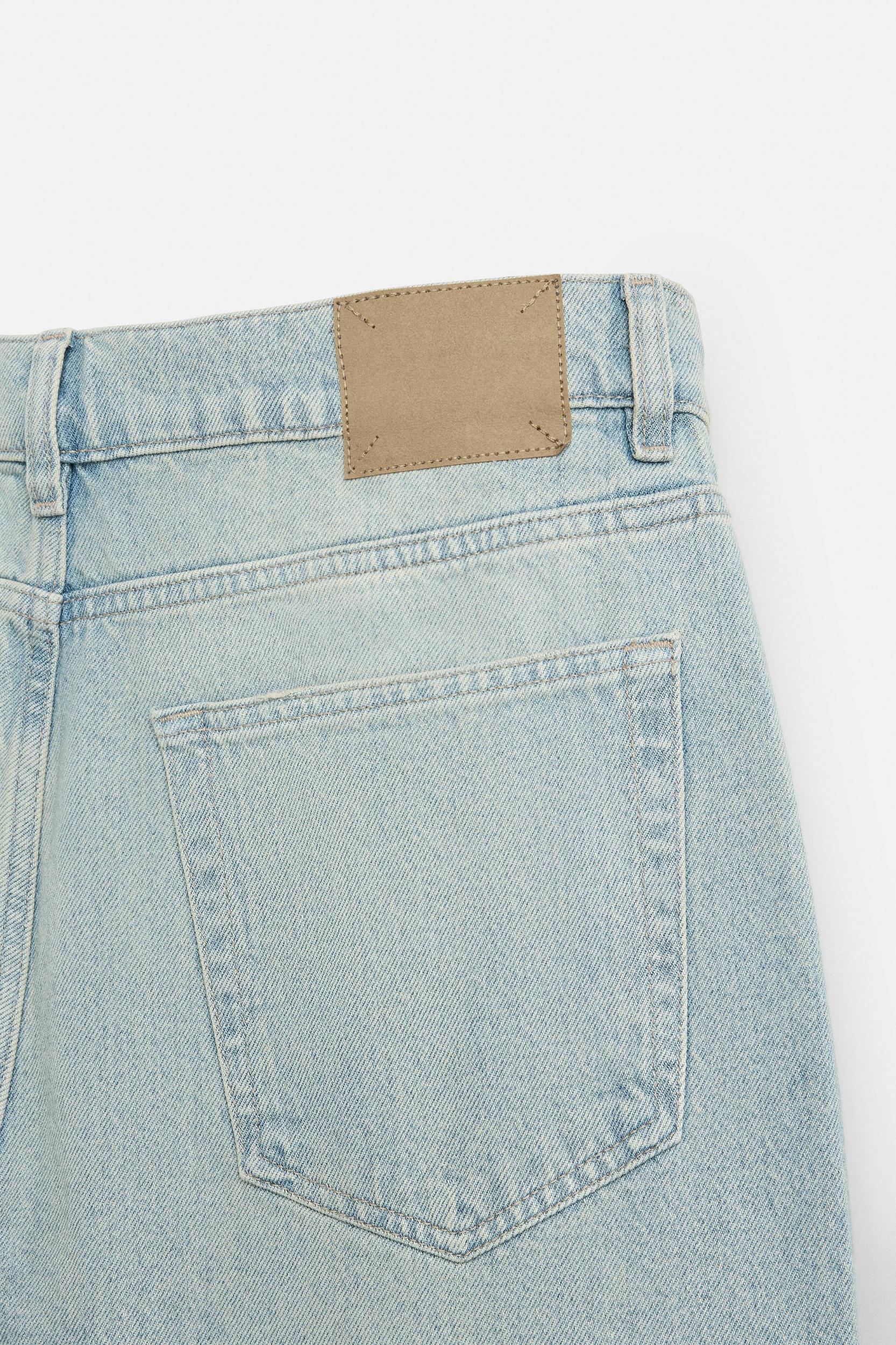 STRAIGHT FIT ANKLE JEANS Product Image