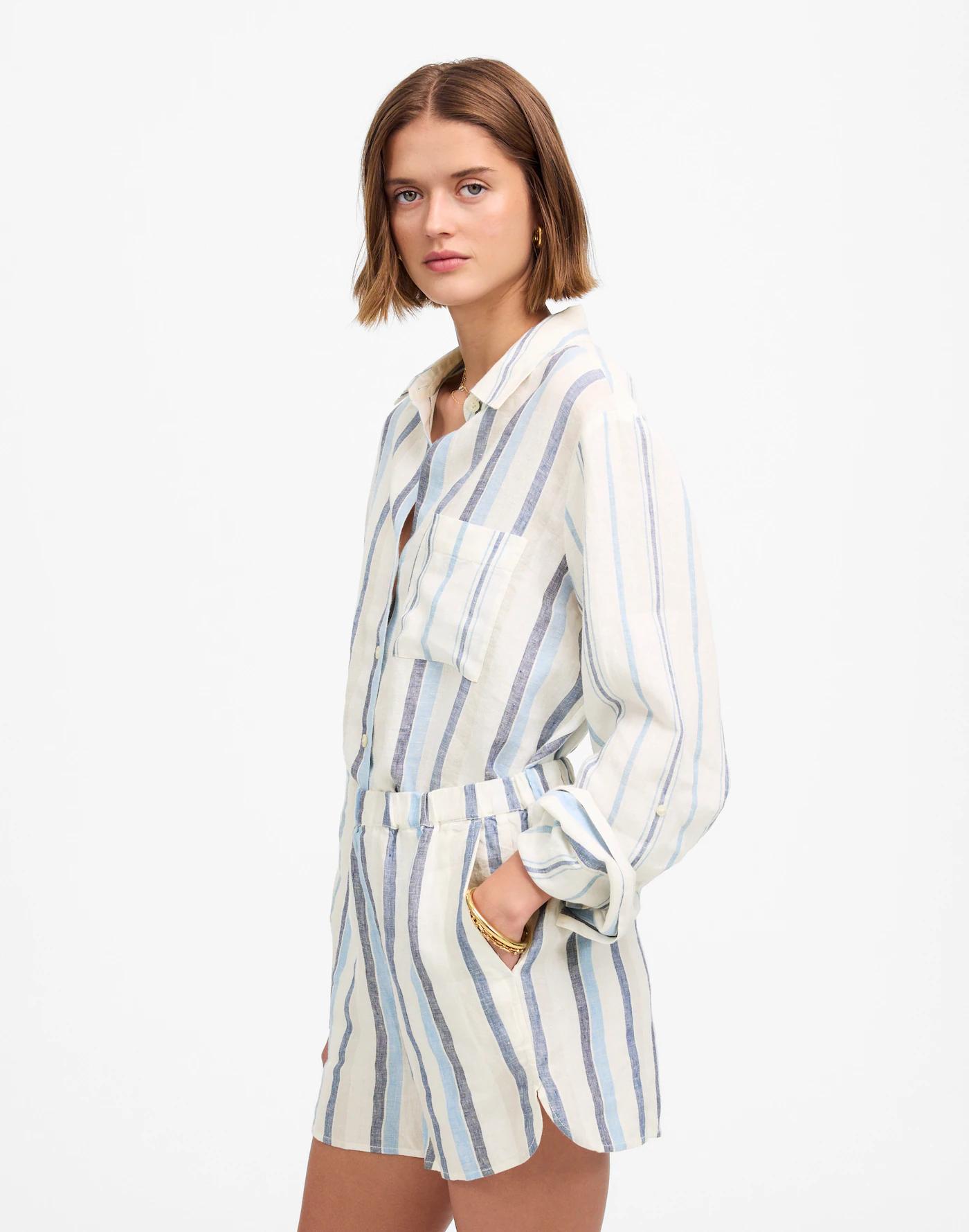 Curved Hem Pull-On Shorts in 100% Linen Product Image