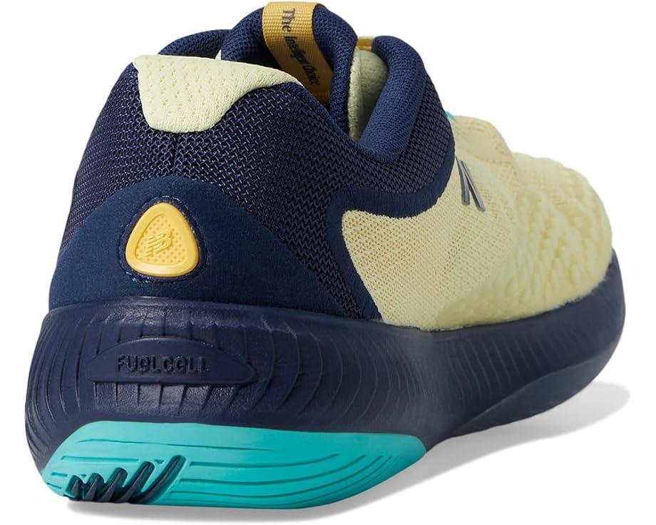 696v6 Tennis Shoes Product Image