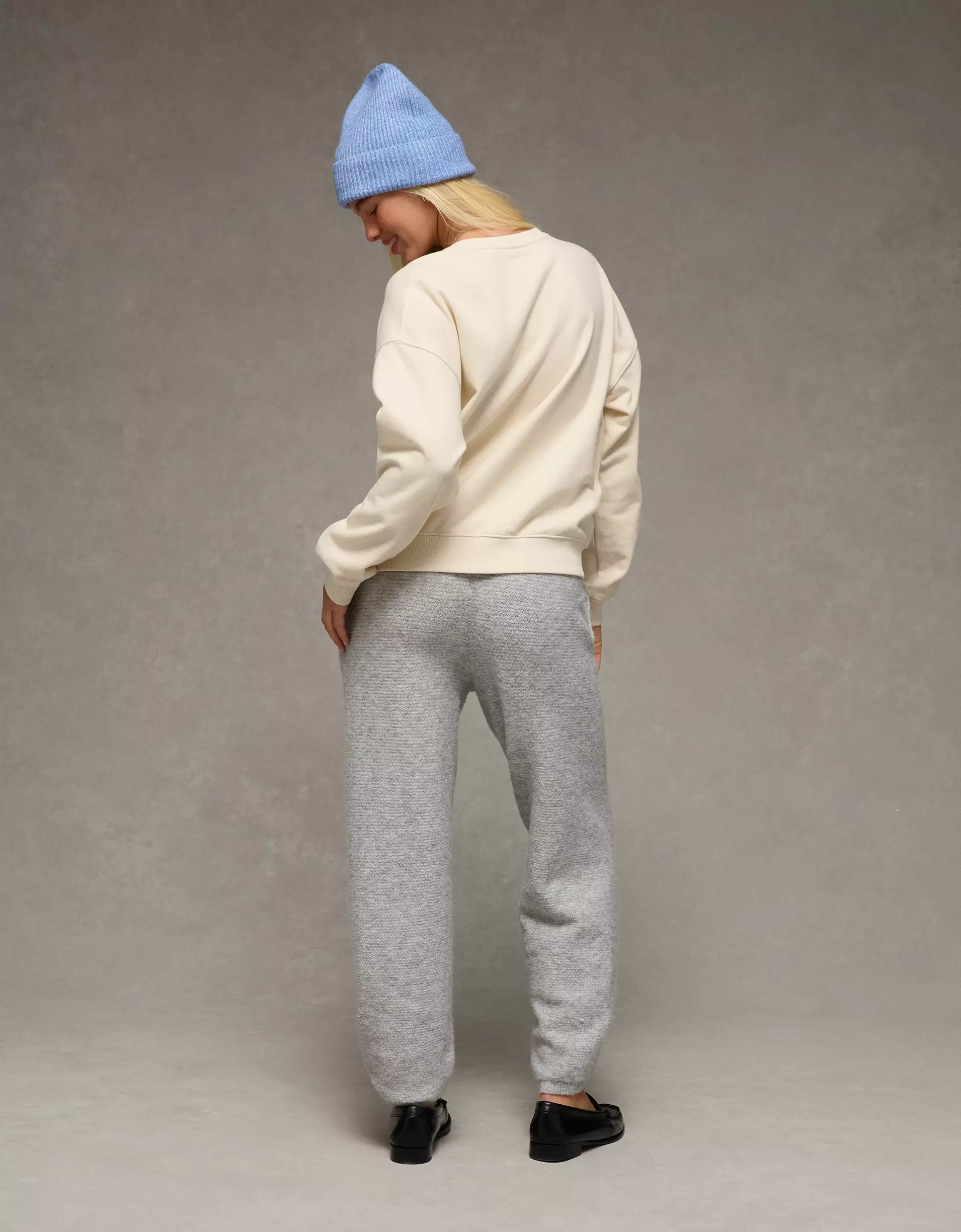 AE Relaxed Graphic Sweatshirt Product Image