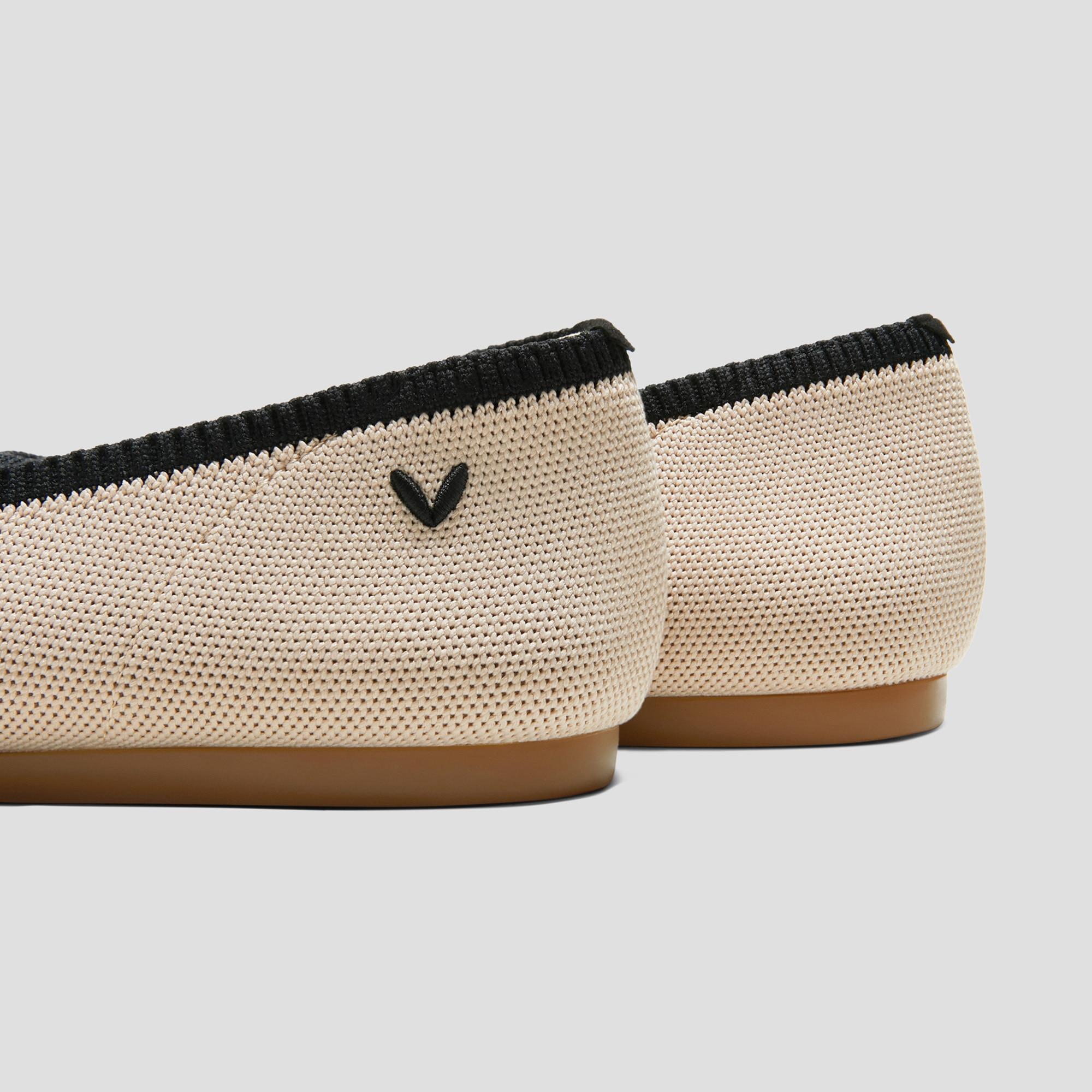 Pointed-Toe Ballet Flats (Aria 5°) Product Image